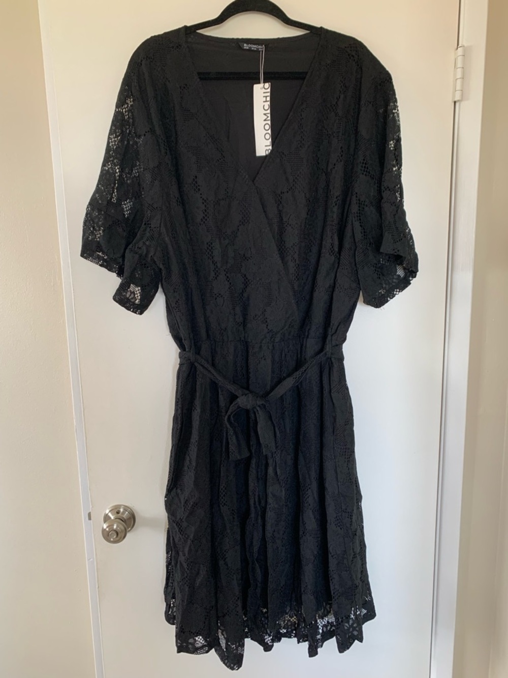 NWT BloomChic Size 30 / 6x Black Lace Dress With Short Sleeves and Sash